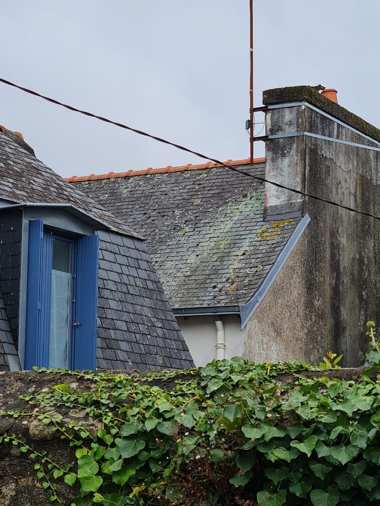 toiture avant nettoyage douarnenez morlaix crozon chateaulin